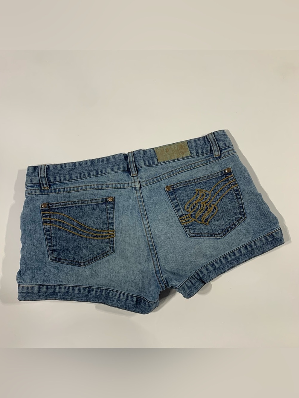 Rocawear Y2K Low Rise Denim Micro Shorts Size 9/10